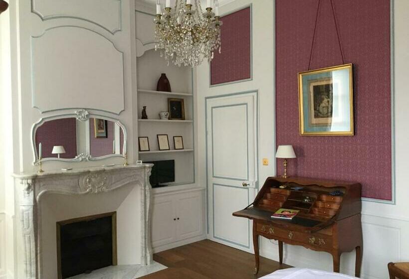 Quarto Deluxe, Entre Cour Et Jardin