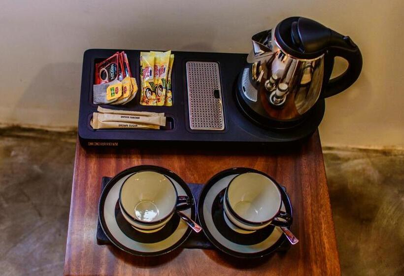 Номер Deluxe, Thambu Illam