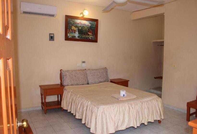 Quarto Estandar, Isla Esmeralda