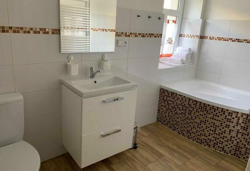 침실 2개 아파트, Apartmány Michaela