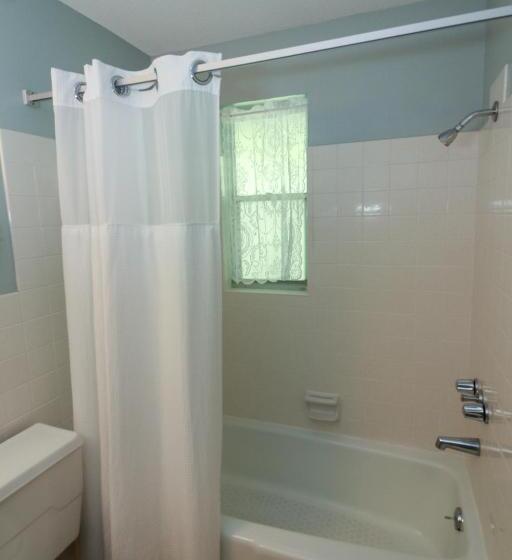 דירת חדר נוף לגינה, Bamboo Apartments