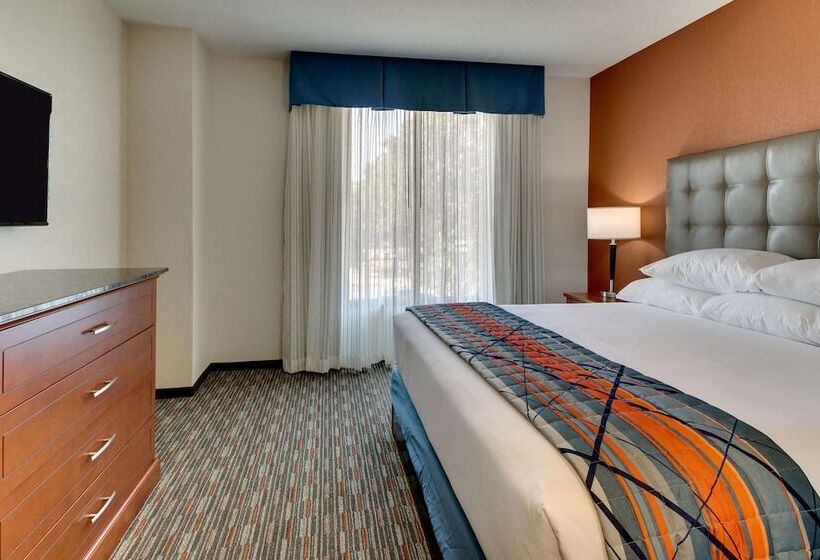 סוויטה מותאמת לאדם עם מוגבלויות, Drury Inn & Suites Knoxville West