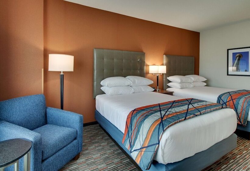 Номер Deluxe, Drury Inn & Suites Knoxville West