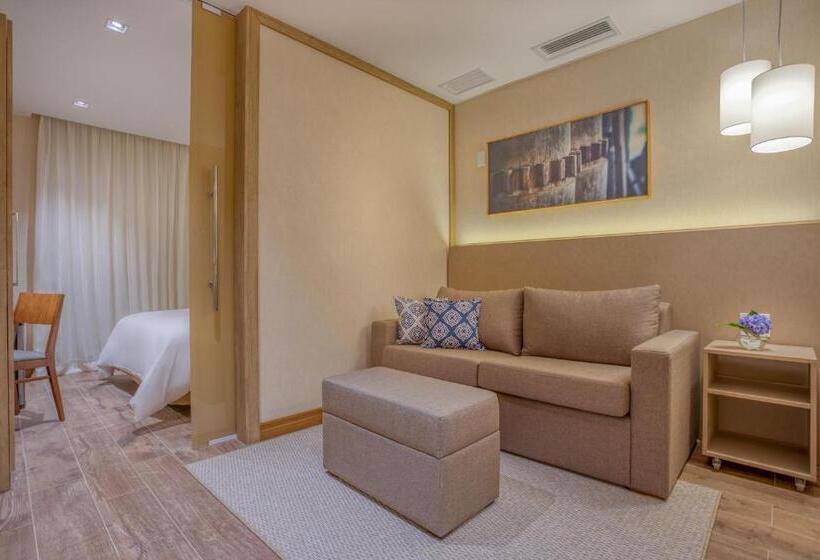 Номер Стандарт Вид на Бассейн, Wyndham Gramado Termas Resort & Spa