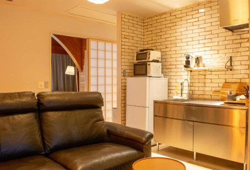 Апартаменты 2 Спальни, Wadano Gateway Suites & Apartments