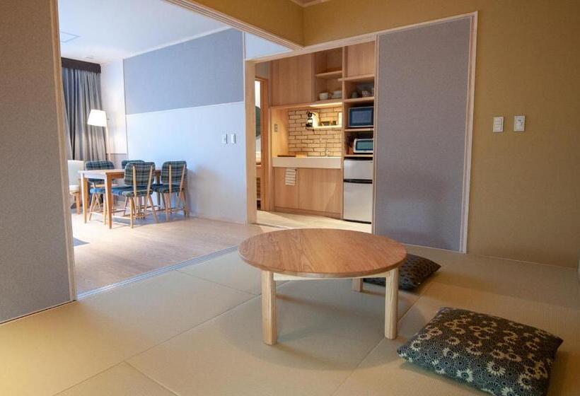 Люкс Повышенной Комфортности, Wadano Gateway Suites & Apartments