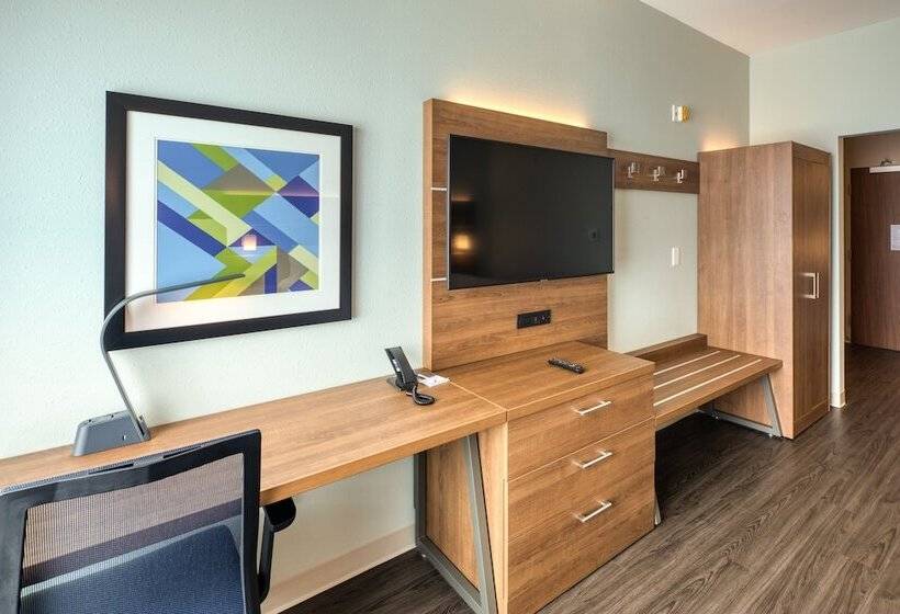 套房, Holiday Inn Express & Suites   Charlotte   South End, An Ihg