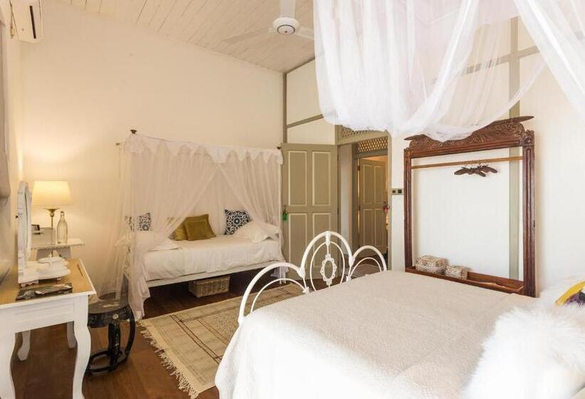 Трехместный Номер Стандарт с Балконом, Prana Home
