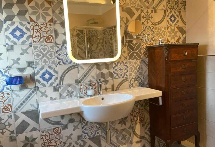 Стандартный Номер Кровать Кинг, Antica Villa Cuneo  Guest House   B&b E Non Un Hotel A Cuneo