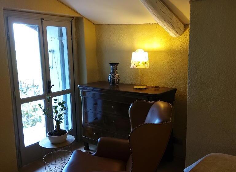 Семейный Номер Вид на Сад, Antica Villa Cuneo  Guest House   B&b E Non Un Hotel A Cuneo