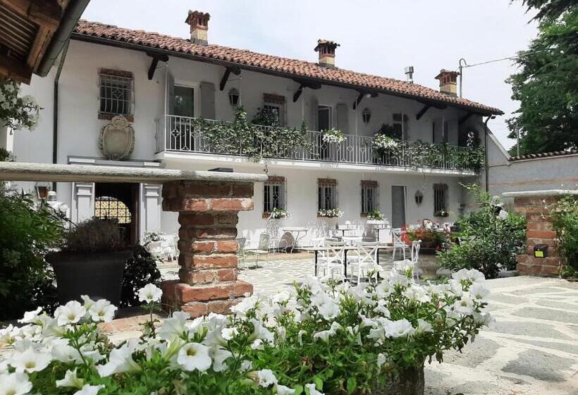 Номер Economy, Antica Villa Cuneo  Guest House   B&b E Non Un Hotel A Cuneo