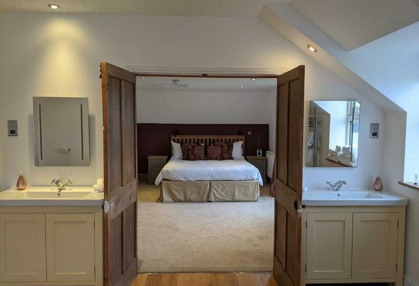Suíte Familiar, Elderbrook House