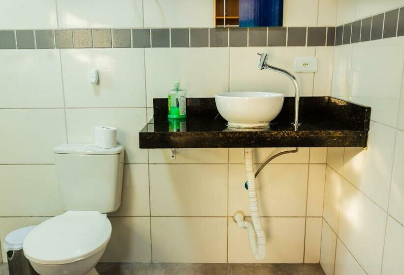 스위트, Flow Hostel Juquehy