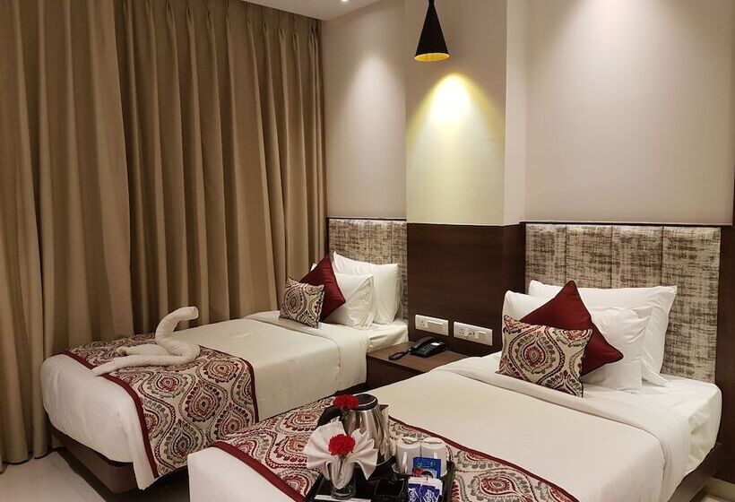 Quarto Deluxe, Sumaditya