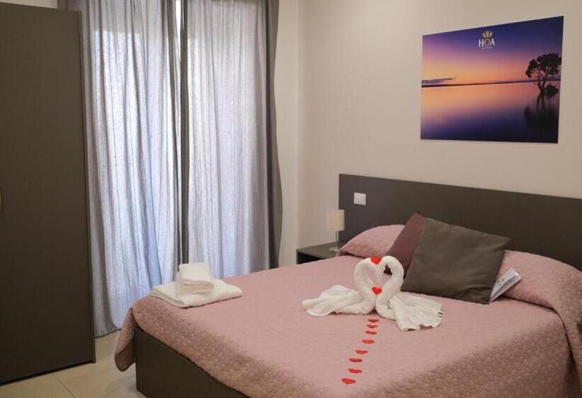 Люкс, Hoa Suites