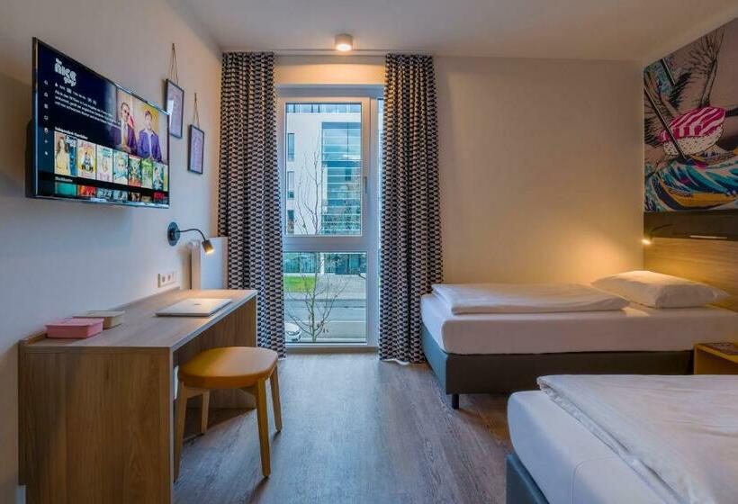 Номер Стандарт Индивидуальный, Ramada Encore By Wyndham Munich Messe
