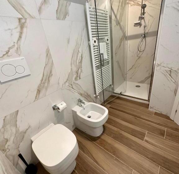 استودیوی استاندارد, Hh Hermoso Housing Alessandria