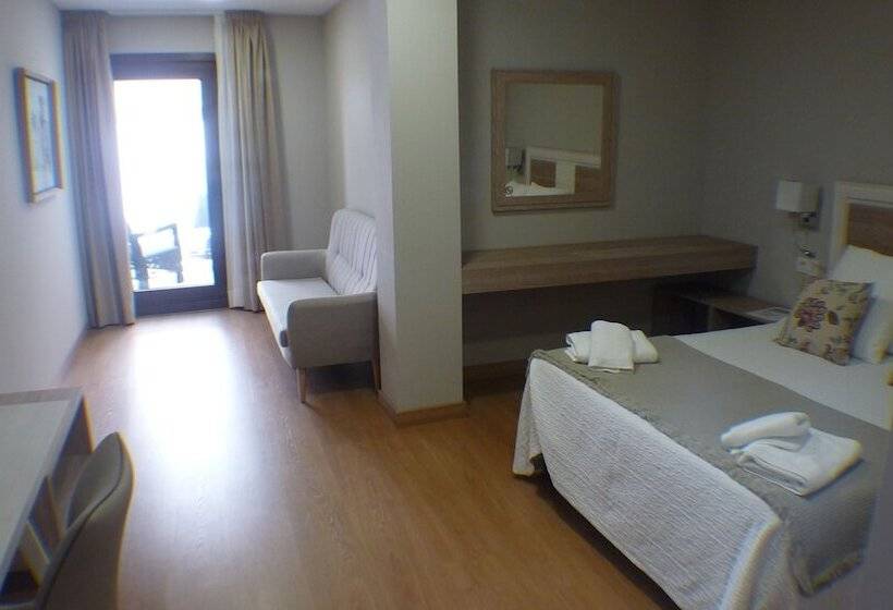 スーペリアールーム, Roquiño