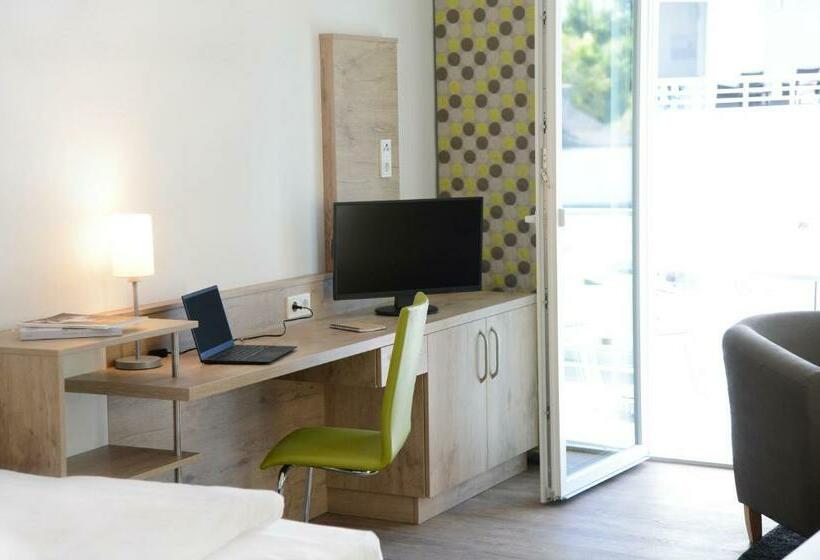استودیوی استاندارد, Adapt Apartments Giessen