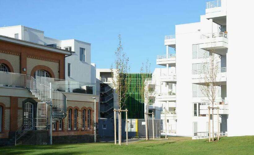 استودیوی استاندارد, Adapt Apartments Giessen
