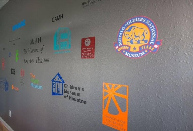 تختخواب در اتاق مشترک, Wanderstay Houston Hostel