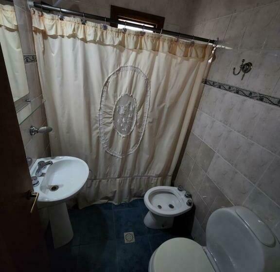 스탠다드 트리플 룸, Hostal Rio Ona