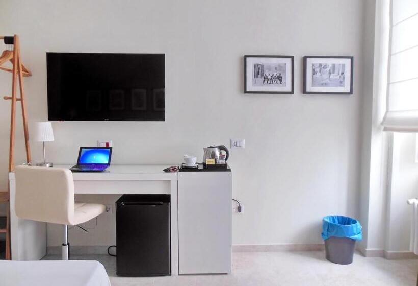 豪华三人间, L Ospite   Lifestyle Residence, Design Rooms