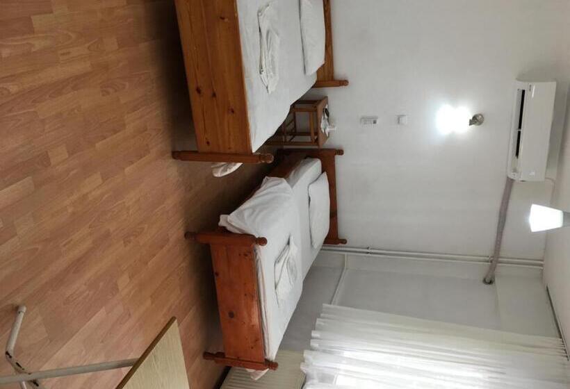 Номер Стандарт Вид на Сад, Koçan Otel Hatice Karakoçan