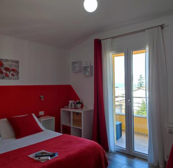 اتاق لوکس با بالکن, B&b Fradama' Holiday