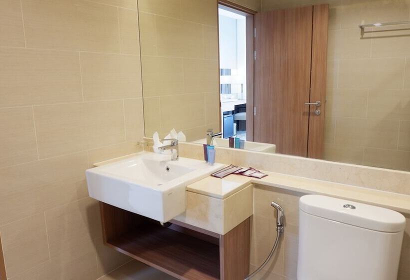 디럭스 룸 킹사이즈 침대, Grand Fortune Hotel Nakhon Si Thammarat