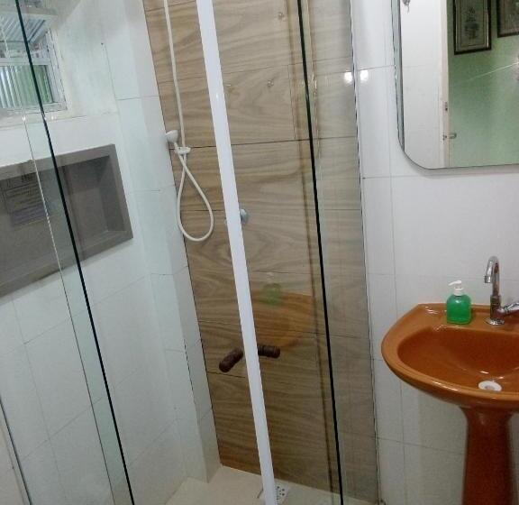 اتاق استاندارد سه نفره, Pousada Reis Guarujá