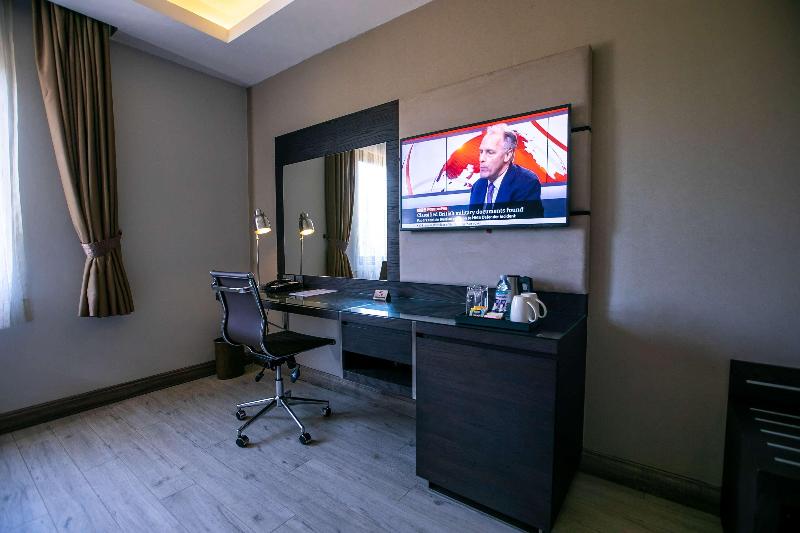 اتاق لوکس, Best Western Plus The Athena Hotel Kampala