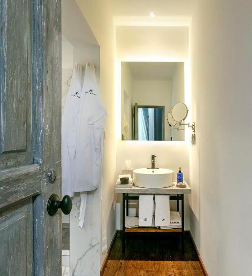 Люкс Повышенной Комфортности, Orchid House Polanco