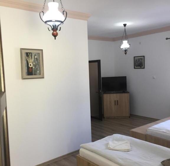 Номер Стандарт Трехместный, Vila Lion