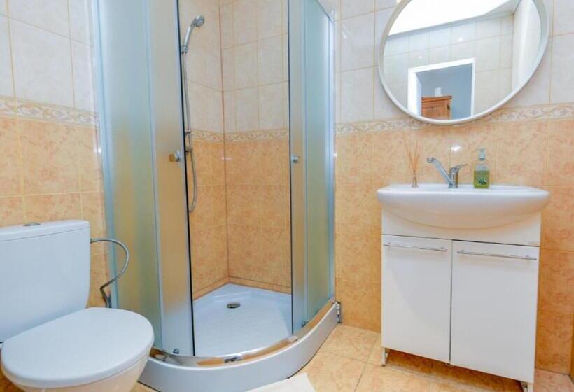 Economy Quadruple Room, Guest House Simona