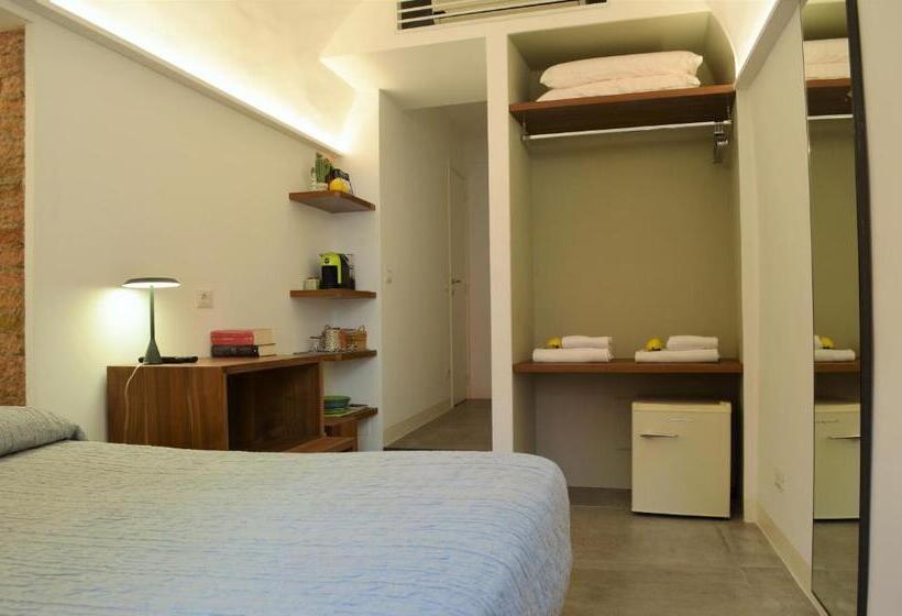 اتاق استاندارد با بالکن, I 26 Gradini Capri