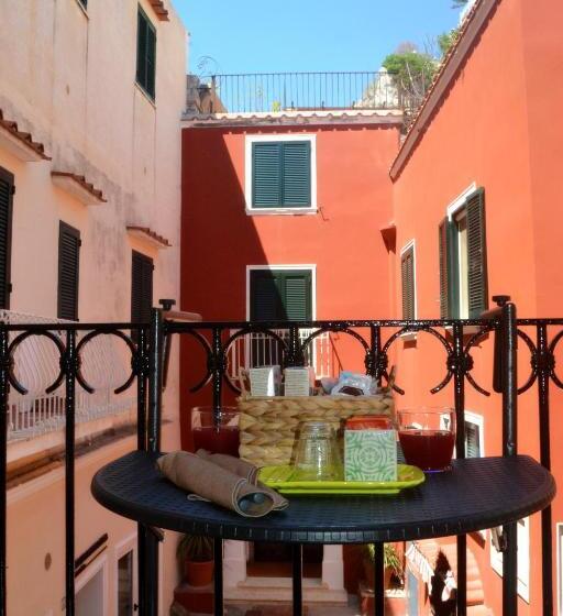 اتاق استاندارد با بالکن, I 26 Gradini Capri