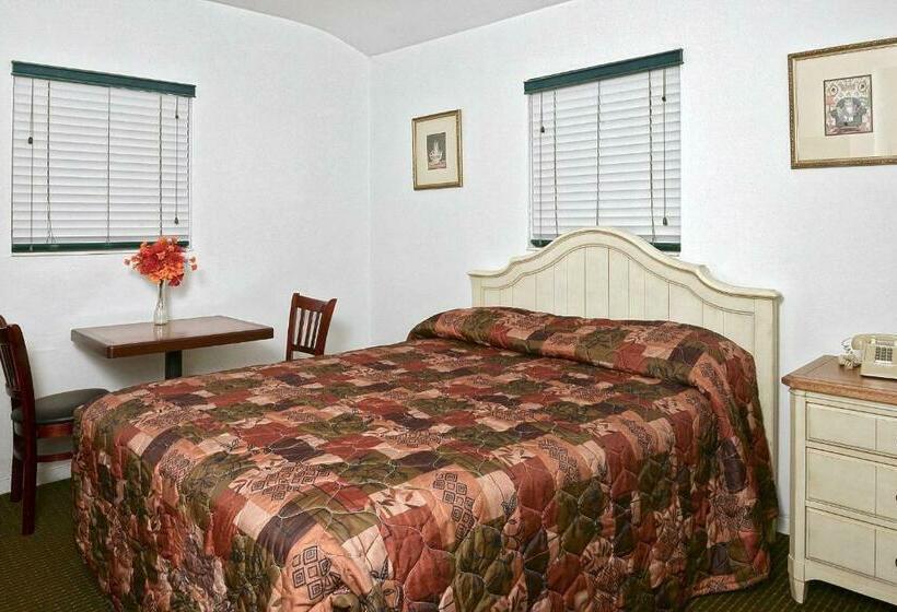 Номер Стандарт, Shell Motel Hollywood