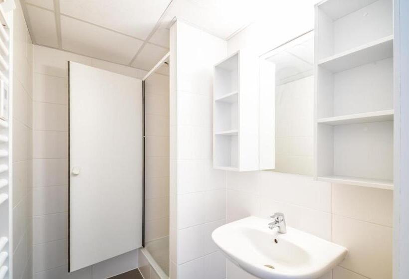Семейный Номер, Auberge De Jeunesse Charleroi Youth Hostel