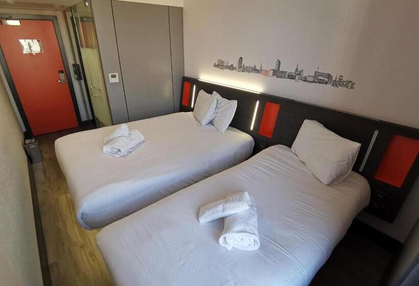 Семейный Номер, Easyhotel Sheffield