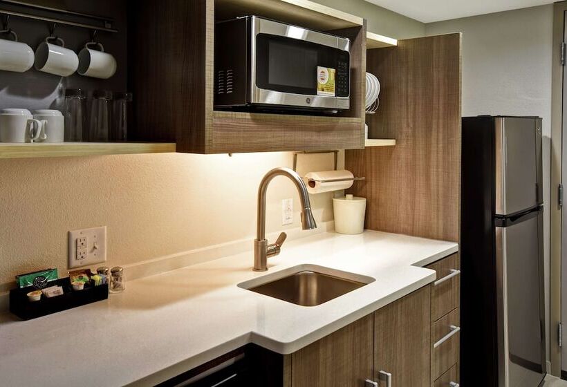 스위트, Home2 Suites By Hilton Frankfort