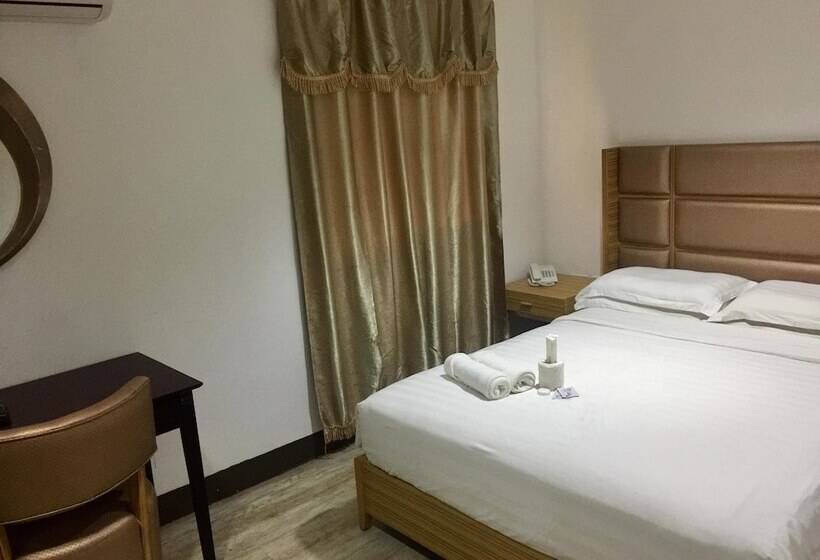 디럭스 룸, Jeamco Royal Hotel   Palawan