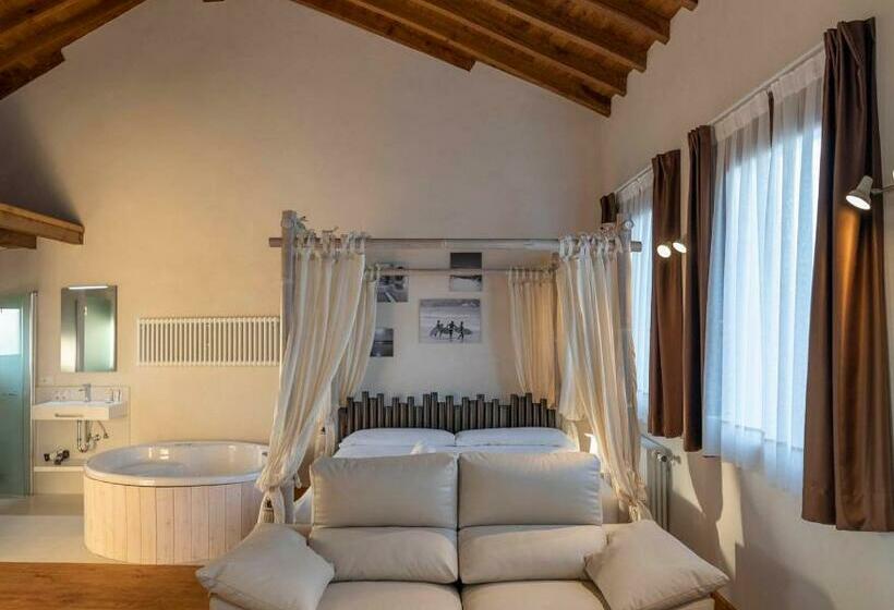 استودیوی استاندارد, Somo Garden Villas