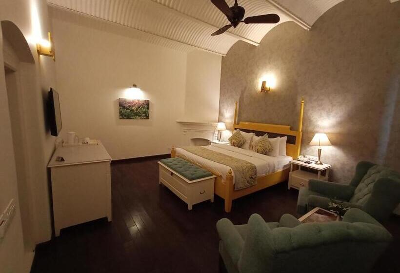اتاق استاندارد با چشم‌انداز باغ, Pine Retreat Mallroad
