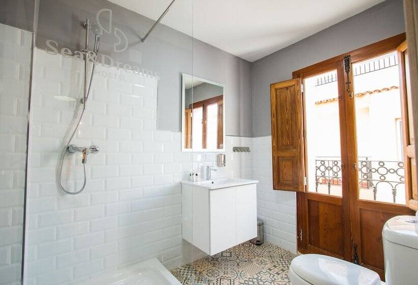 اتاق خانوادگی, Hostel Sea&dreams Calpe