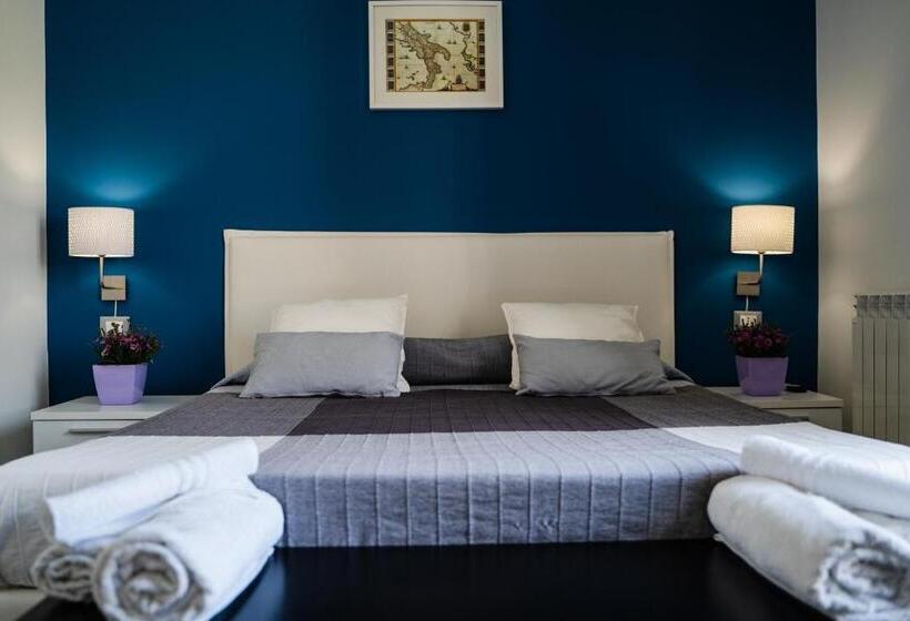 带阳台的三人标准间, Le Due Sicilie B&b