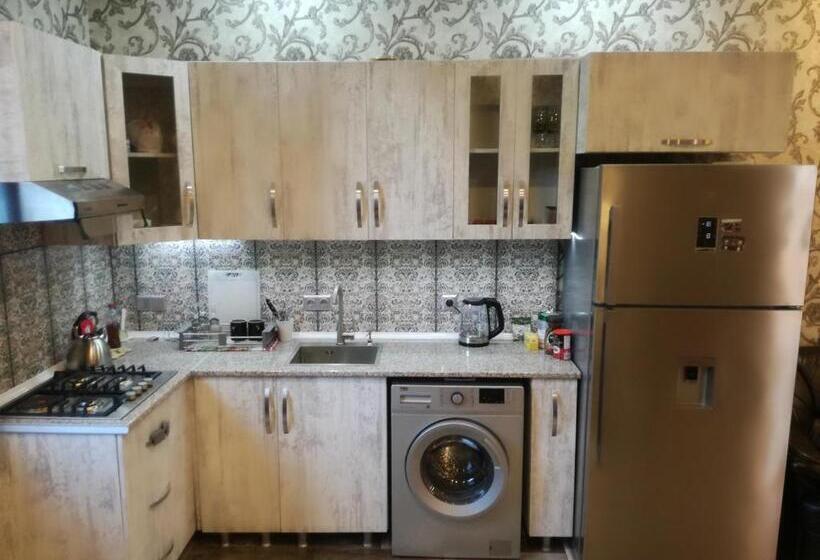 اتاق استاندارد سه نفره, Guest House Kakheti