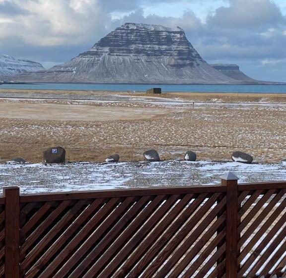 اتاق اکونومی با حمام مشترک, Kirkjufell Guesthouse And Apartments