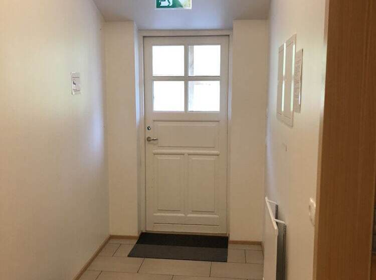 Economy Quadruple Room, Kirkjufell Guesthouse And Apartments