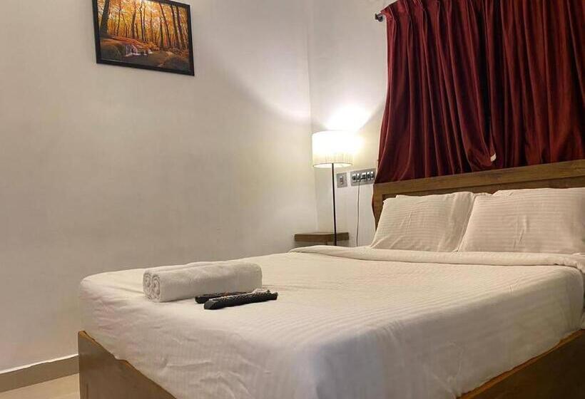 اتاق اکونومی, La Paradise Residency